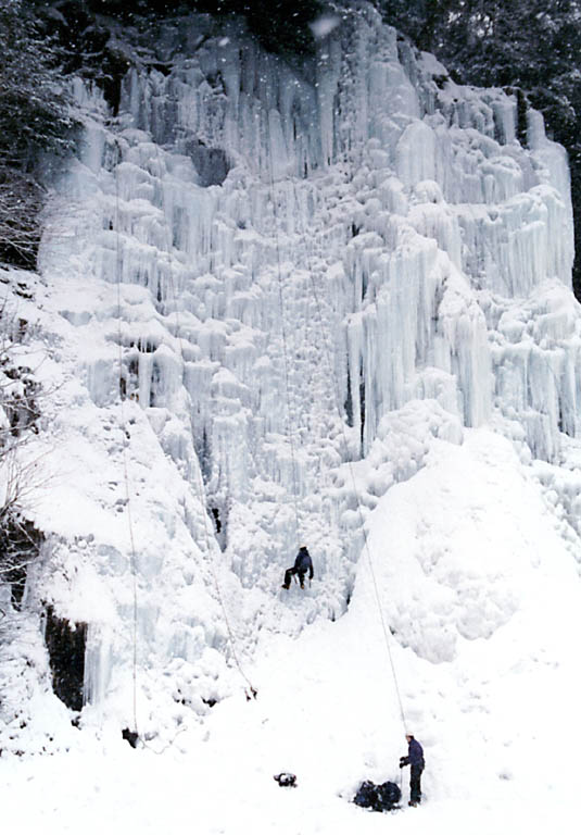 Winter wonderland! (Category:  Ice Climbing)