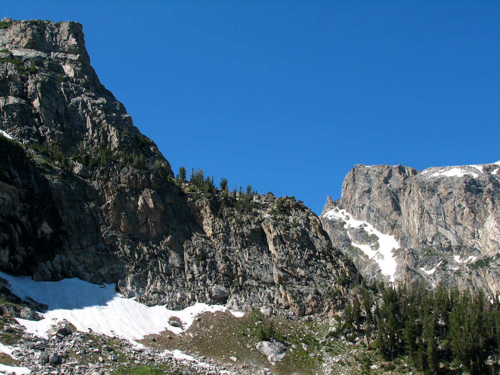 Really good view of the East Ridge of Disappointment Peak. (Category:  Rock Climbing)