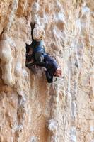 Chris with a hands-free rest on Poema de Roca (Category:  Travel)