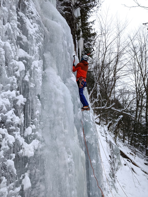 Leading Ice Slot (Category:  Ice Climbing)